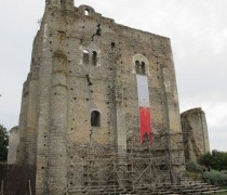 Donjon de Montbazon, XIe siècle. Cliché Maer Taveira.
